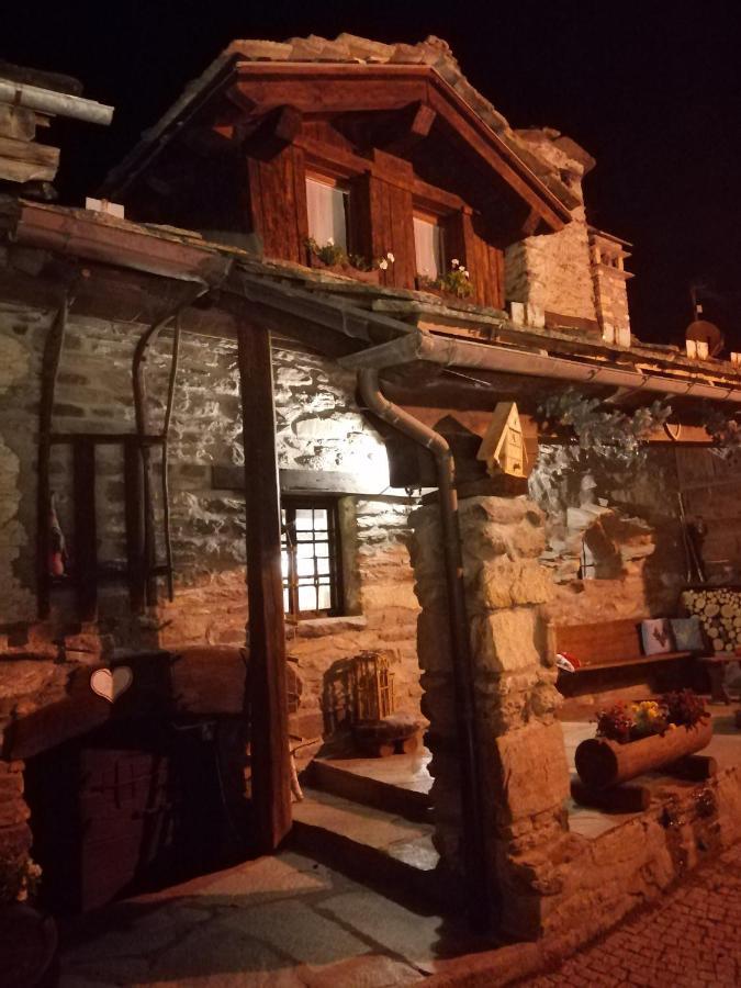 La Casetta Di Lele E Schina Арвье Экстерьер фото